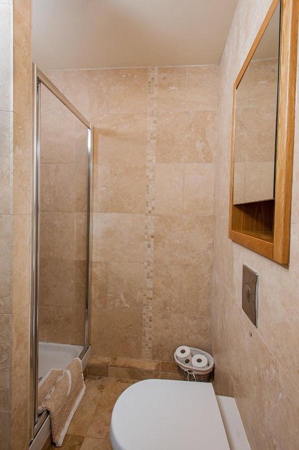 Priory House Apartments Йорк Экстерьер фото